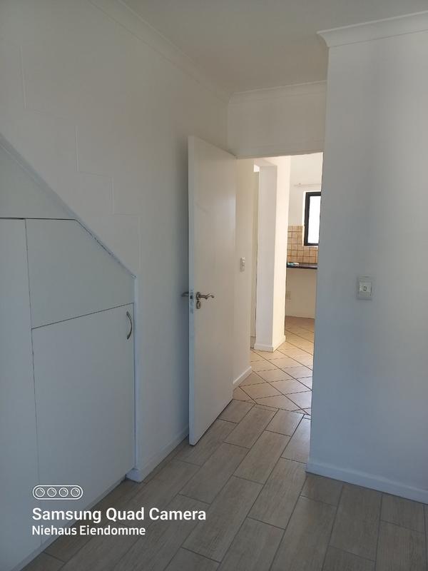 2 Bedroom Property for Sale in Somerset West Mall Triangle Western Cape